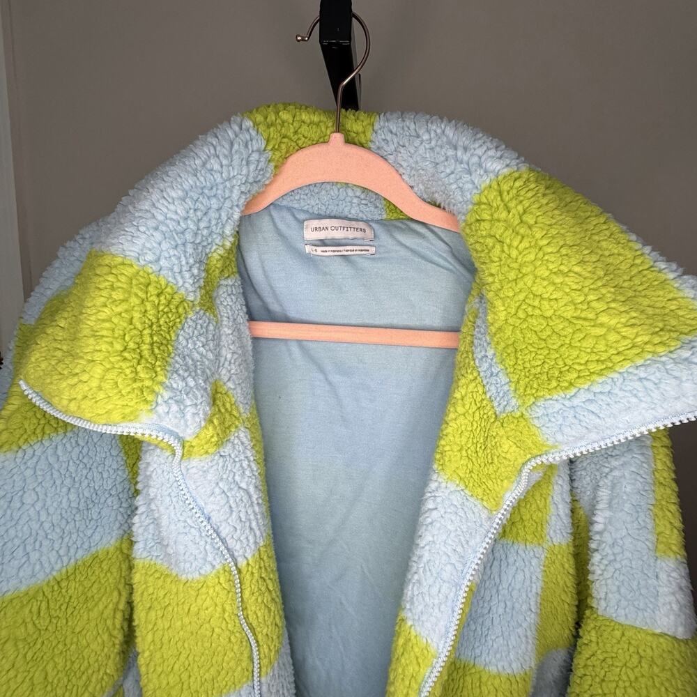 Urban Outfitters Cloud Plush Teddy Jacket Checked Zip Up Large - Picture 8 of 12